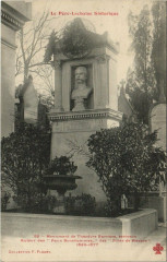 Carte postale ancienne Le Père-Lachaise - Monument de Théodore Barrière
                                                                     à Paris 20e
                                
