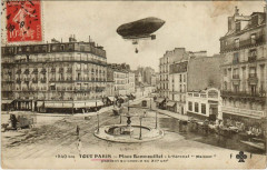Place Rambouillet - L'Aéronef Malésot passant au-dessus du XIIe arrondissement à Paris 12e