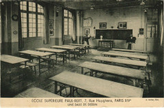 Carte postale ancienne Ecole Supérieure Paul-Bert - Une salle de dessin
                                                                     à Paris 14e
                                