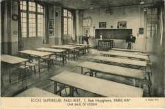Carte postale ancienne Ecole Supérieure Paul-Bert - Une salle de dessin
                                                                     à Paris 14e
                                