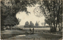 Carte postale ancienne Bois de Boulogne - Derrière le Moulin de Longchamp
                                                                     à Paris 16e
                                