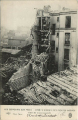 Carte postale ancienne Les Zeppelins Sur Paris Cote de maison éboulé
                                                                     à Paris
                                