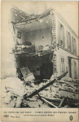Carte postale ancienne Les Zeppelins Sur Paris La Maison du Brigadier Bidault
                                                                     à Paris
                                