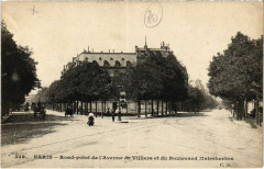 Rond-point de l'Avenue de Villiers et du Boulevard Malesherbes à Paris 17e