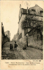 Carte postale ancienne Vieux Montmartre - Rue du Mont-Cenis à la hauteur de la rue Cortot (côté Sud)
                                                                     à Paris 18e
                                