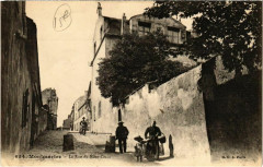 Carte postale ancienne Montmartre - La Rue du Mont-Cenis
                                                                     à Paris 18e
                                