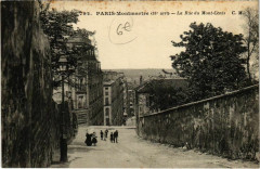 Montmartre - La Rue du Mont-Cenis à Paris 18e