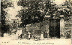 Carte postale ancienne Montmartre - La Rue de l'Abreuvoir
                                                                     à Paris 18e
                                