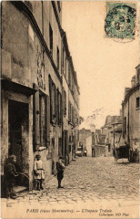 Carte postale ancienne L'Impasse Trainée
                                                                     à Paris 18e
                                