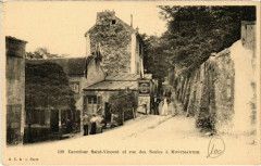 Carte postale ancienne Montmartre - Carrefour Saint-Vincent et rue des Saules
                                                                     à Paris 18e
                                