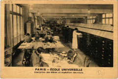 Carte postale ancienne Ecole Universelle - Inscription des élèves et expédition des cours
                                                                     à Paris 16e
                                