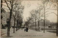 Avenue de Breteuil à Paris 7e