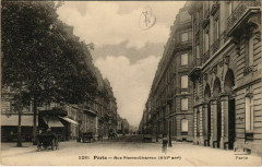 Carte postale ancienne Rue Pierre-Charron
                                                                     à Paris 16e
                                