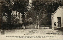 Carte postale ancienne Rue Berton - Maison de Santé du Docteur BIanche
                                                                     à Paris 16e
                                