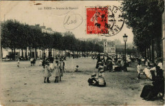 Avenue de Breteuil à Paris 15e