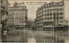 Paris 12e - La Rue de Lyon prise Rue Parrot -
																					75012 Paris 12e
																			