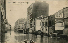 Inondations 1910 - Rue de Bercy à Paris 12e