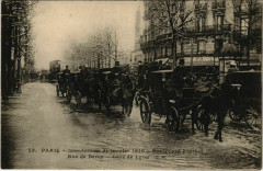 Carte postale ancienne Inondations de janvier 1910 - Boulevard Diderot  Rue de Bercy - Gare de Lyon
                                                                     à Paris 12e
                                