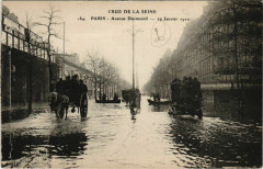 Crue de la Seine - Avenue Daumesnil - 29 Janvier 1910 à Paris 12e