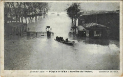 Carte postale ancienne Janvier 1910 - Porte d'Ivry : Barrière de l'Octroi
                                                                     à Paris 13e
                                