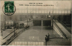 Carte postale ancienne Crue de la Seine - Intérieur de la Gare d'Austerlitz, vue prise du Métro
                                                                     à Paris 13e
                                