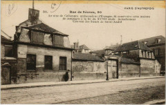 Carte postale ancienne Rue de Sèvres
                                                                     à Paris 7e
                                