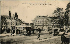 Paris 5e - Place Saint-Michel à Paris 5e