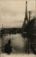 Carte postale ancienne Inondations de Paris (Janvier 1910) - La Station de Passy
                                                                     à Paris 15e
                                