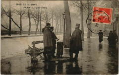 Carte postale ancienne Crue de la Seine - Le Quai Debilly
                                                                     à Paris 16e
                                