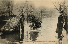 Carte postale ancienne La Crue de la Seine (Janvier - Février 1910) - Rue de la Convention
                                                                     à Paris 15e
                                