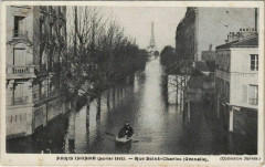 Paris inondé (Janvier 1910) - Rue Saint-Charles (Grenelle) à Paris 15e