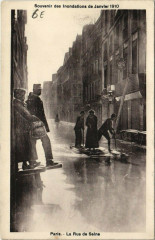 Paris 6e - La Rue de la Seine à Paris 6e