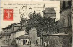 Carte postale ancienne Montmartre - Le Moulin de la Galette
                                                                     à Paris 18e
                                