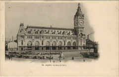 Carte postale ancienne La Gare de Lyon
                                                                     à Paris 12e
                                