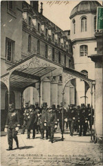 Paris - Val-De-Grace, Le Président de la République  à Paris