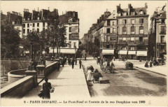 Paris - Le Pont-Neuf et l'entée de la rue Dauphine à Paris