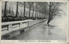 Paris 1er - Quai des Tuileries  à Paris 1er