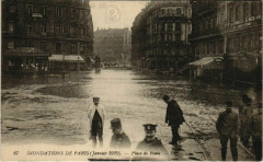 Paris 8e - Place de Rome - Ll.67  à Paris 8e