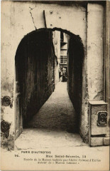 Paris 5e - Rue St-Séverin  à Paris 5e