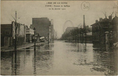 Carte postale ancienne Crue de la Seine - Avenue de Suffren - Le 30 Janvier 1910
                                                                     à Paris 7e
                                