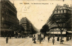 Paris 10e - Le Boulevard Magenta  à Paris 10e
