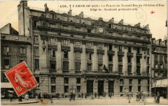Carte postale ancienne Paris 10e Bourse du Travail Rue du chateau d'Eau
                                                                     à Paris 10e
                                