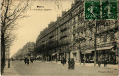 Carte postale ancienne Boulevard Magenta
                                                                     à Paris 10e
                                