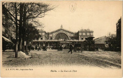 Carte postale ancienne Paris 10e - La Gare de l'Est
                                                                     à Paris 10e
                                