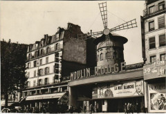 Paris - Le Moulin Rouge à Paris