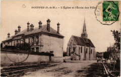 Souppes - Eglise et lEcole des Filles