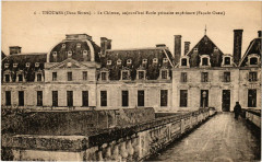 Thouars - Le Chateau - Aujourd'hui Ecole Primaire Superieure