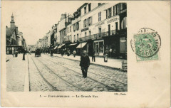 Fontainebleau La Grande Rue France à Fontainebleau