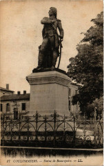 Coulommiers - Statue de Beaurepaire à Coulommiers
