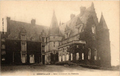 Courtalain - Cour interieure du Chateau